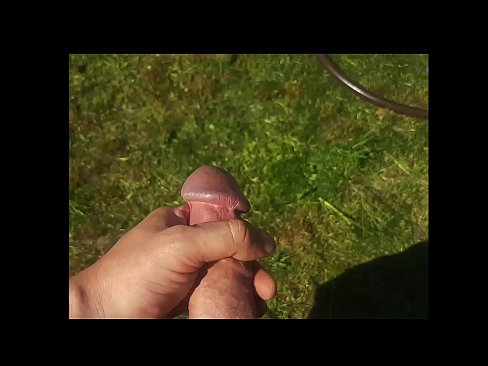 ❤️ Hot hottie får den rosa fitten hennes knullet og kommer med en sprut i en sommerhage ❤❌ Jævla hos oss ❤